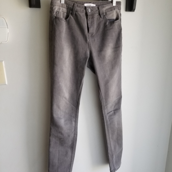 👖KENNETH COLE  GREY SKINNY JEANS - Picture 1 of 5